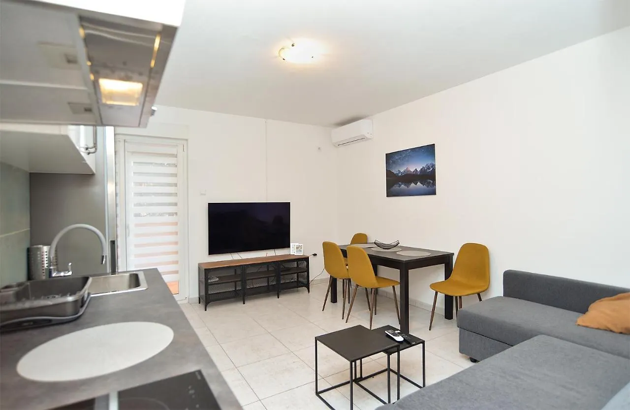 Apartmensts Arsen 928 Pula