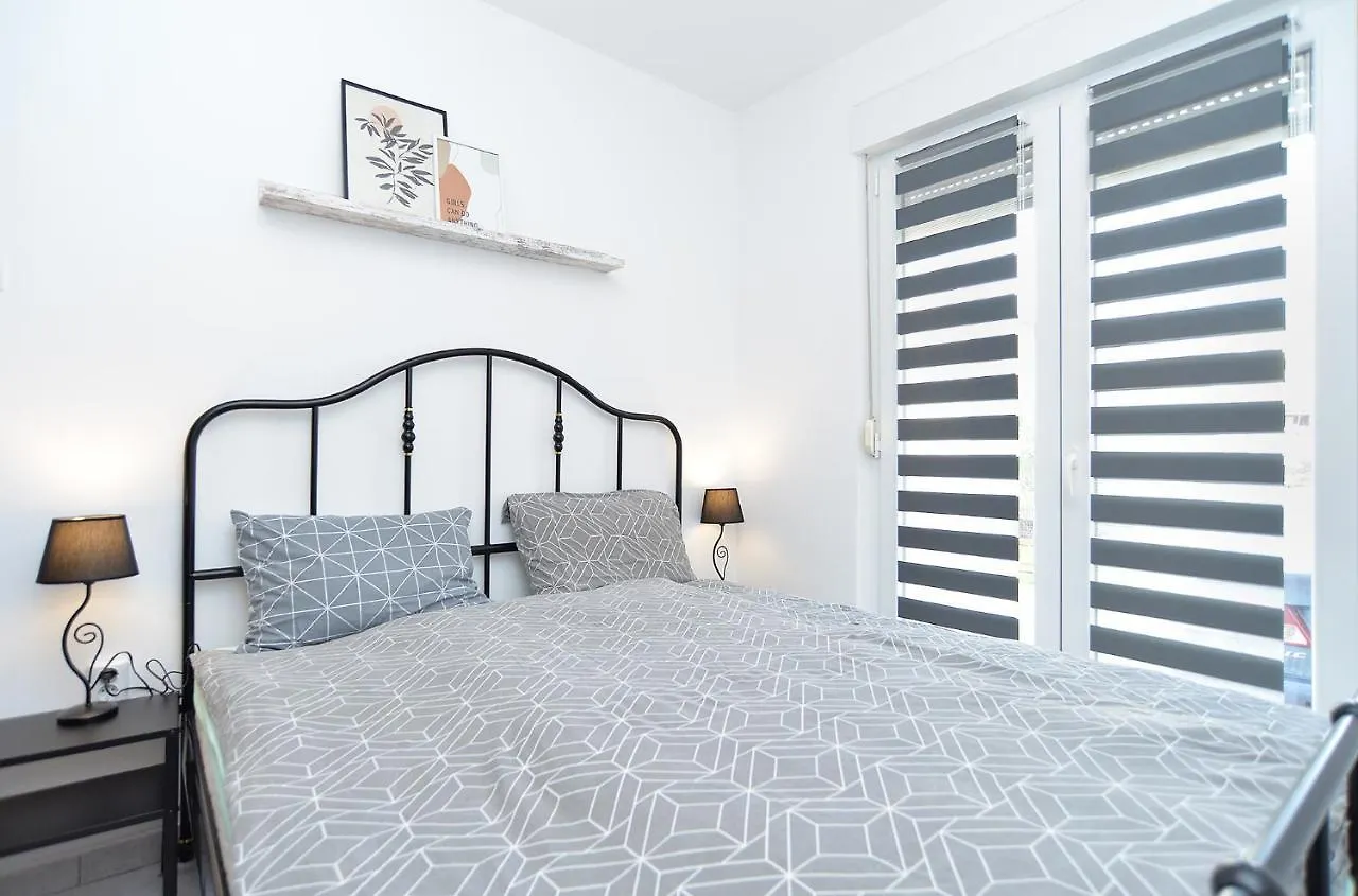 Apartmensts Arsen 928 Pula