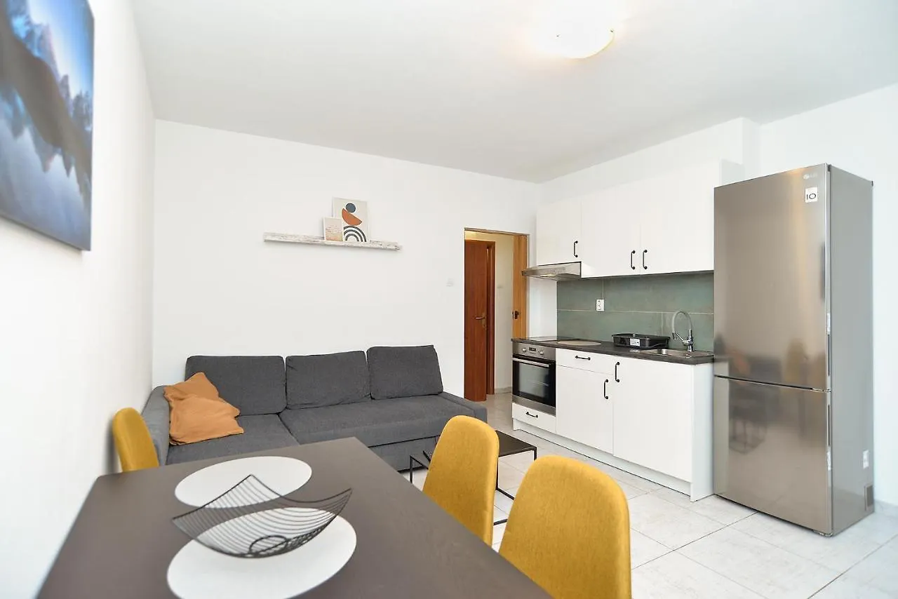 Apartment Apartmensts Arsen 928 Pula Croatia