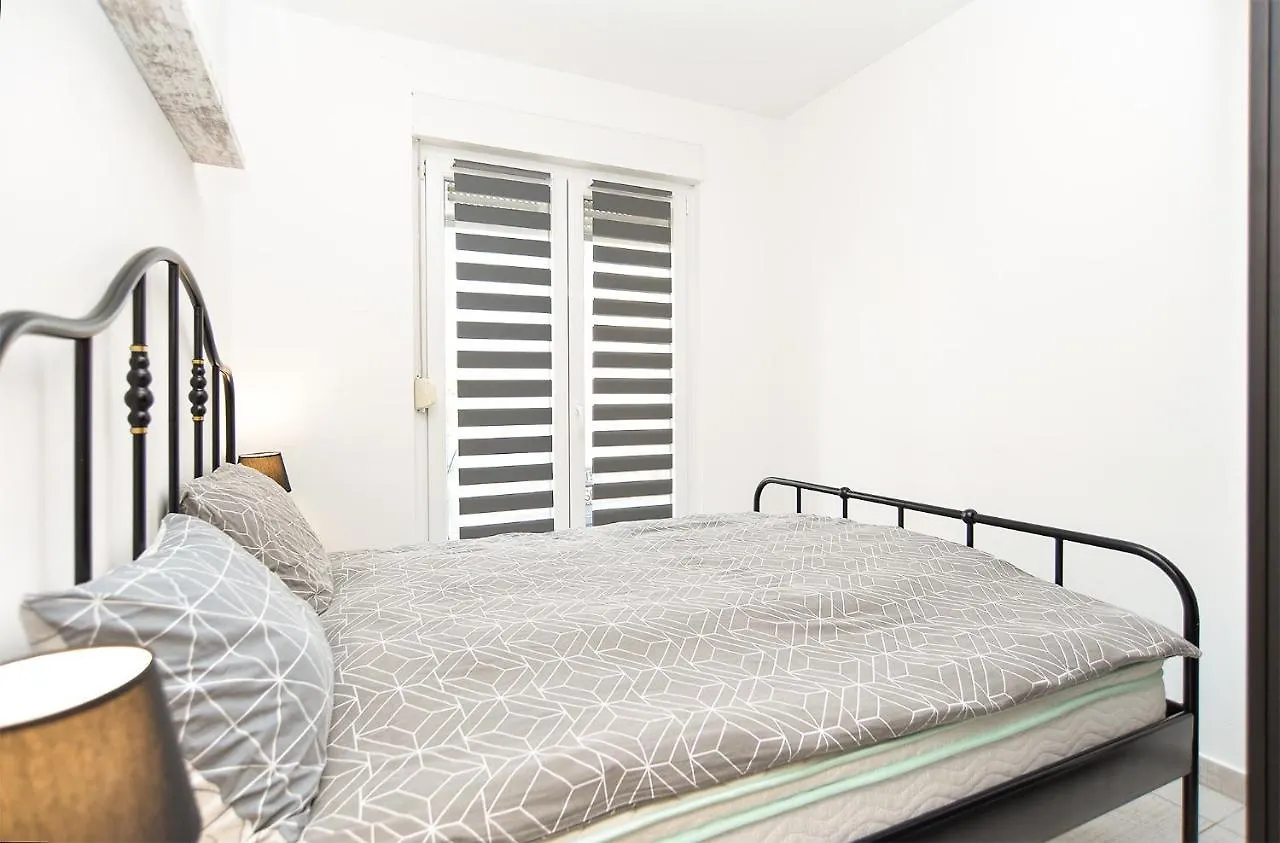 Apartmensts Arsen 928 Pula Apartment
