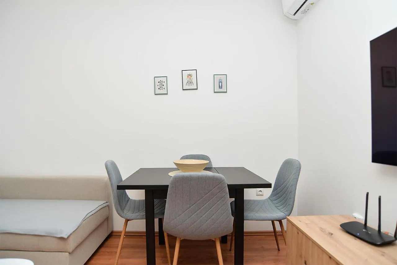 Apartment Apartmensts Arsen 928 Pula