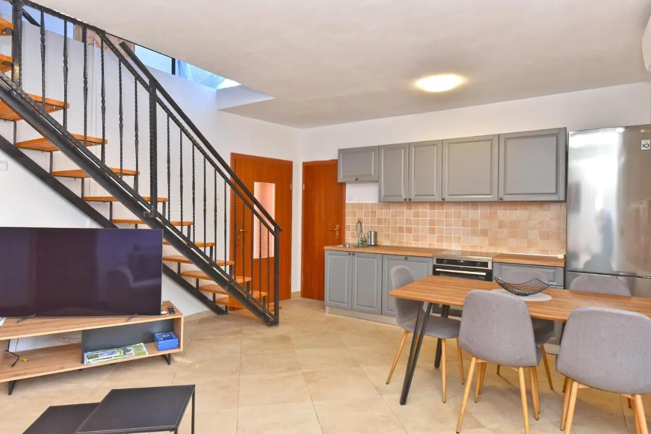 Apartmensts Arsen 928 Pula Apartment